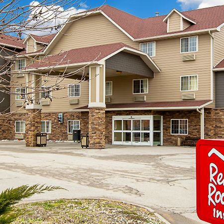 Red Roof Inn & Suites Omaha - Каунсъл Блъфс Екстериор снимка