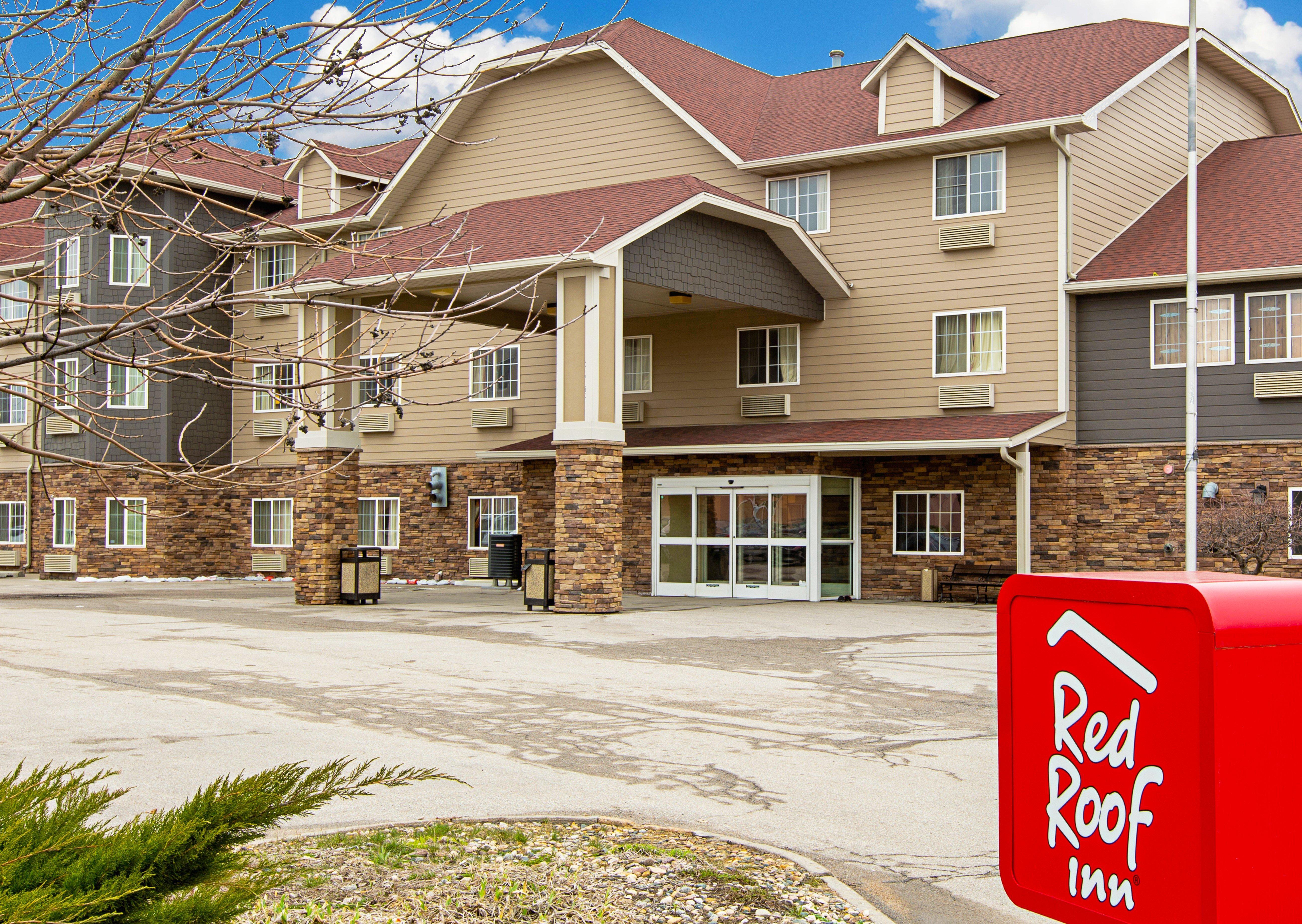 Red Roof Inn & Suites Omaha - Каунсъл Блъфс Екстериор снимка